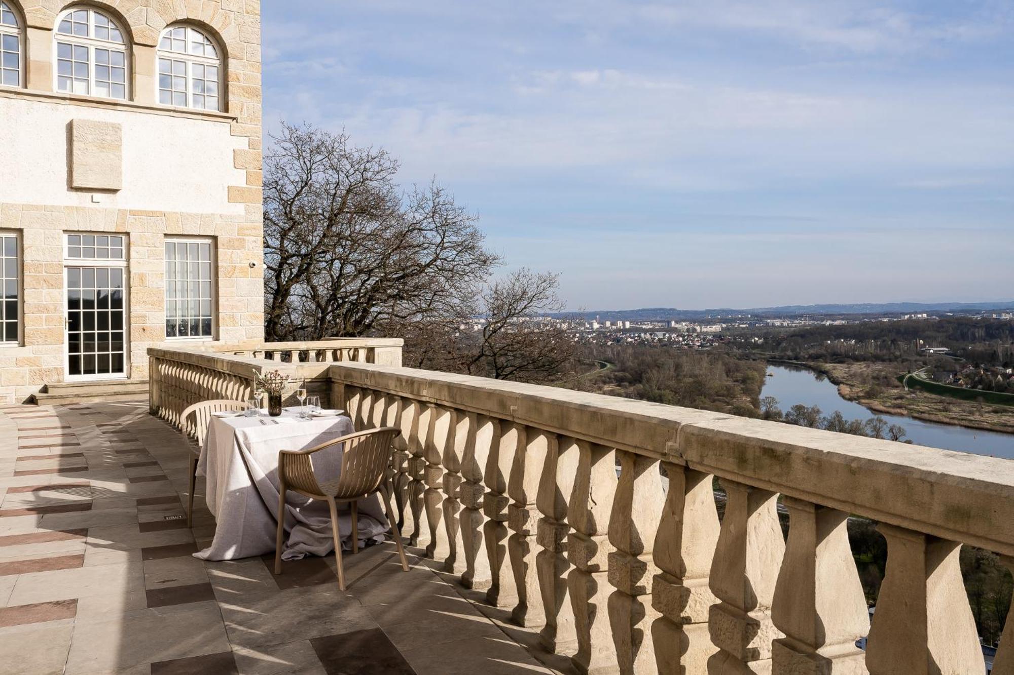 Отель Zinar Castle Краков Экстерьер фото